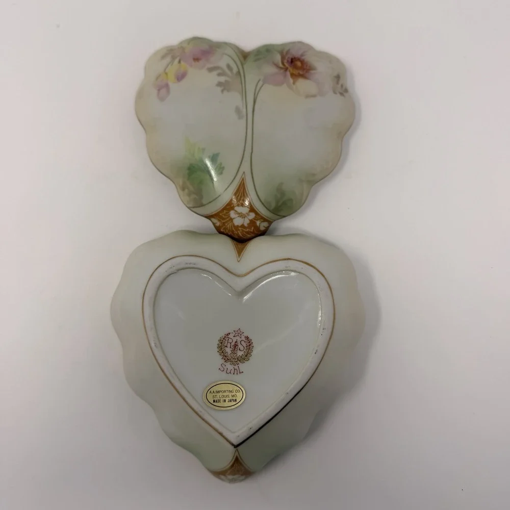 Vtg R.S. Suhl Heart Porcelain Trinket Box Floral Jewelry Dish Japan‎ 4.5